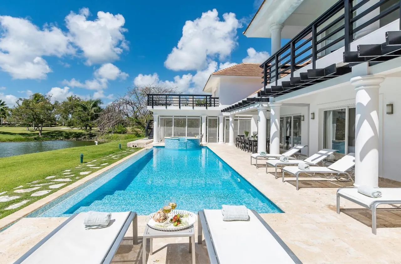 Pool View Villa With Jacuzzi & Chef At Cocotal Golf & Country Club Punta Cana