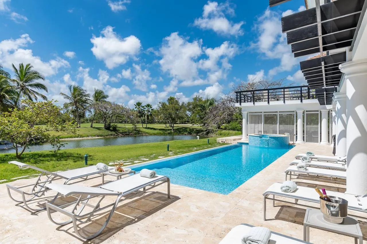Pool View Villa With Jacuzzi & Chef At Cocotal Golf & Country Club Punta Cana